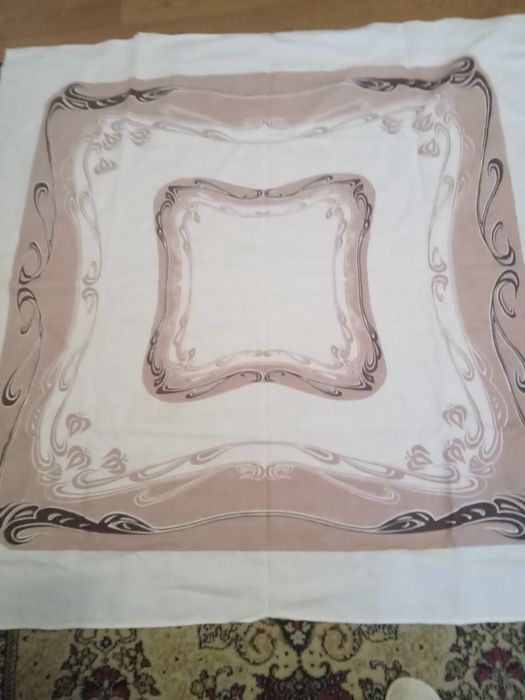 Скатерть на стіл.Великий рушник.