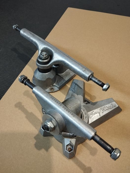 Trucks surfskate/ rodas carver