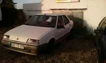 Para peças RENAULT 19 cilindrada 1.4 de 1998 boa mecânica vários carro