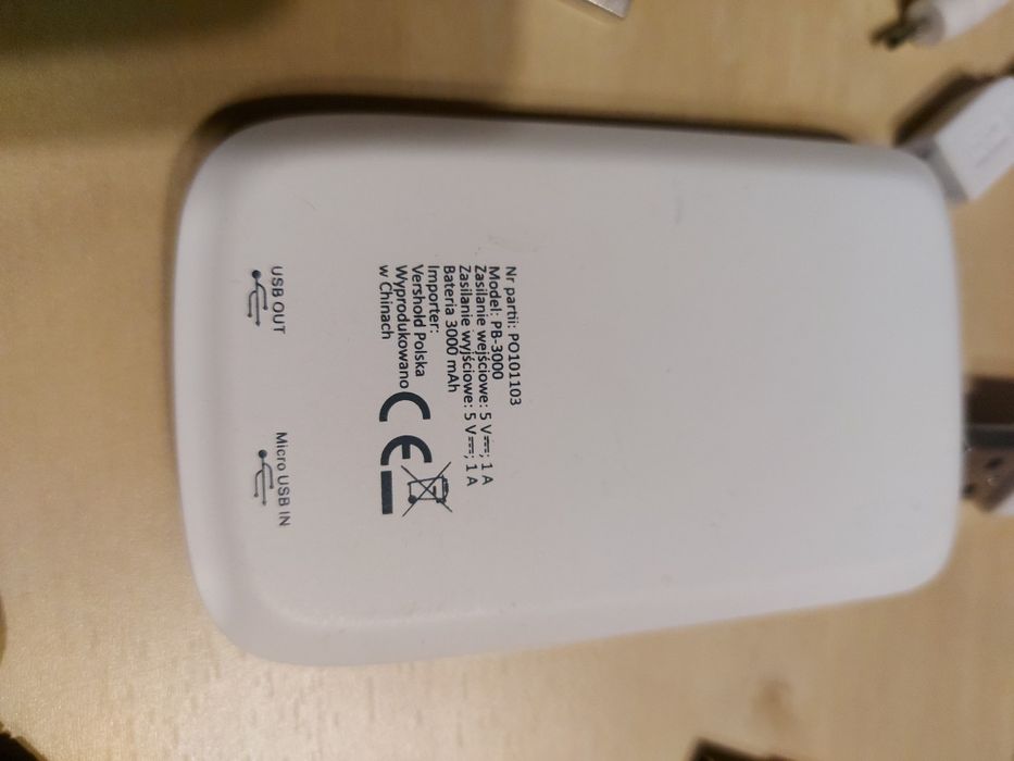 PowerBank 3000 mAh + rózne kable