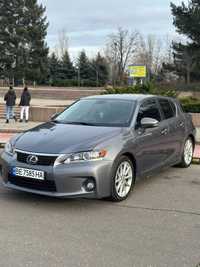 Lexus CT200h гибрид