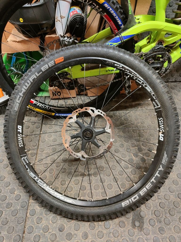 Koło przód 27,5 15x110 boost, DT Swiss E1900 spline