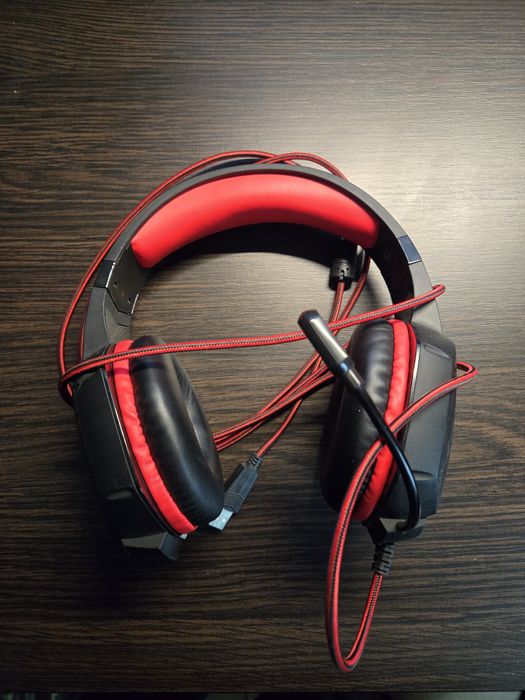 Навушники Sven AP-U988MV Black-Red (AP-U988MV black-red)