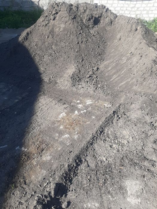 Ziemia, piach, żwir, gruz i inne