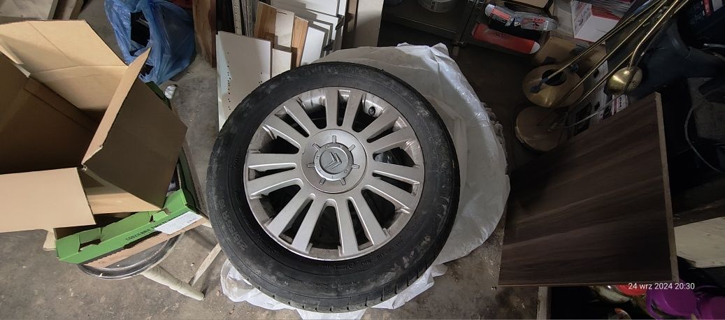 Felgi '16 z oponami 215 55 R16