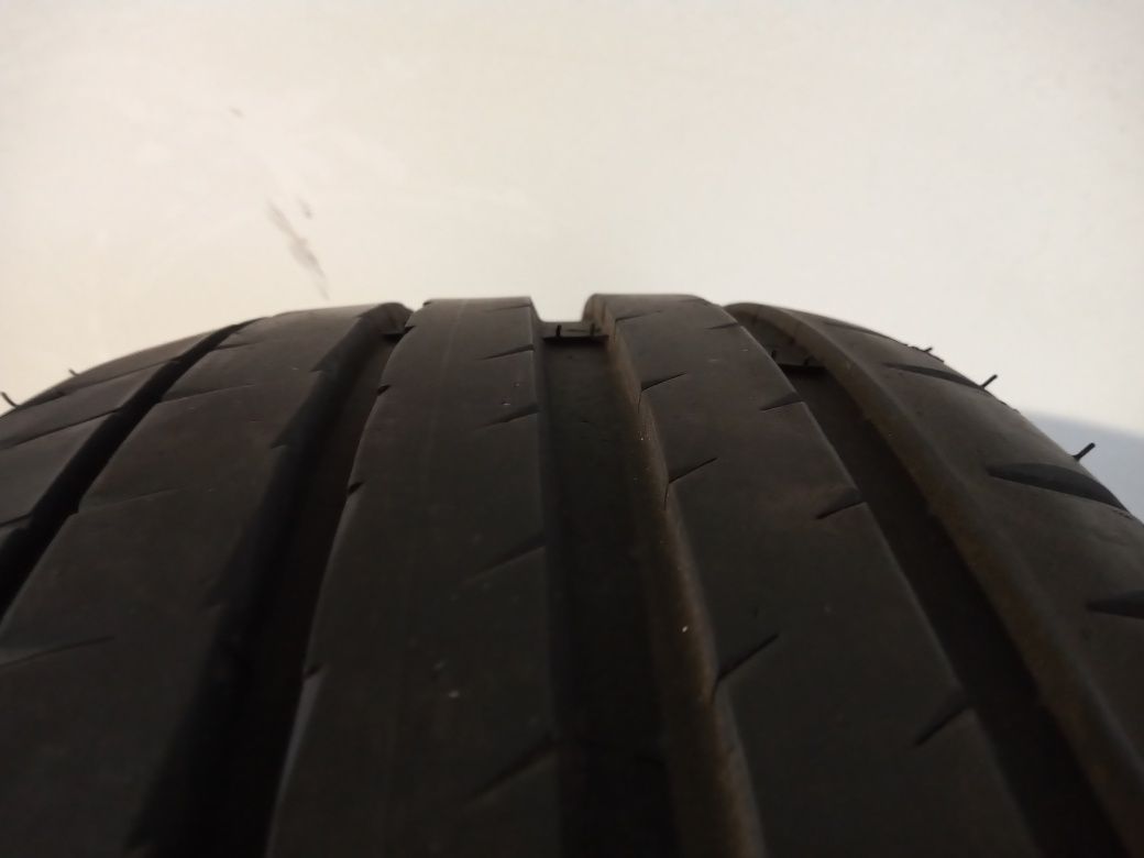 Opona pojedyncza 205/45R17 Michelin Pilot Sport 4  19r. 7mm