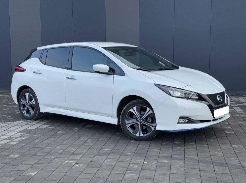 Оренда Nissan Leaf 40 kWt (аренда такси)