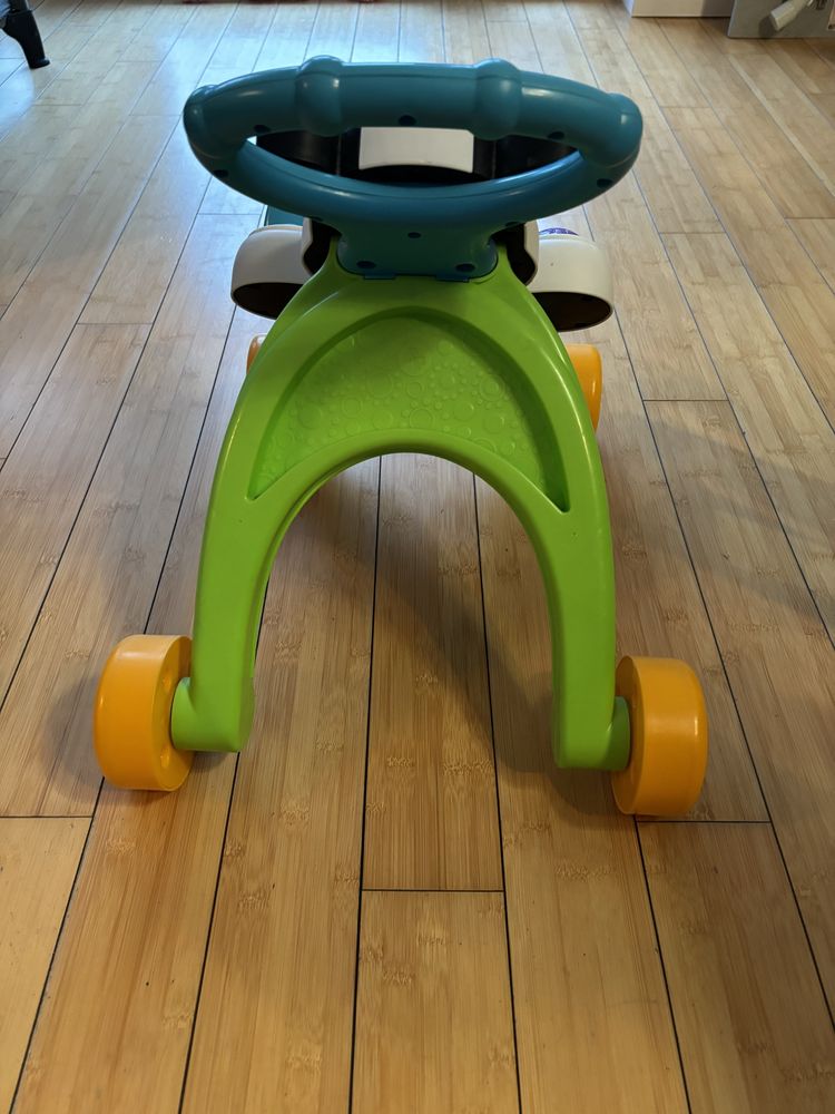 Pchacz jezdzik Fisher Price