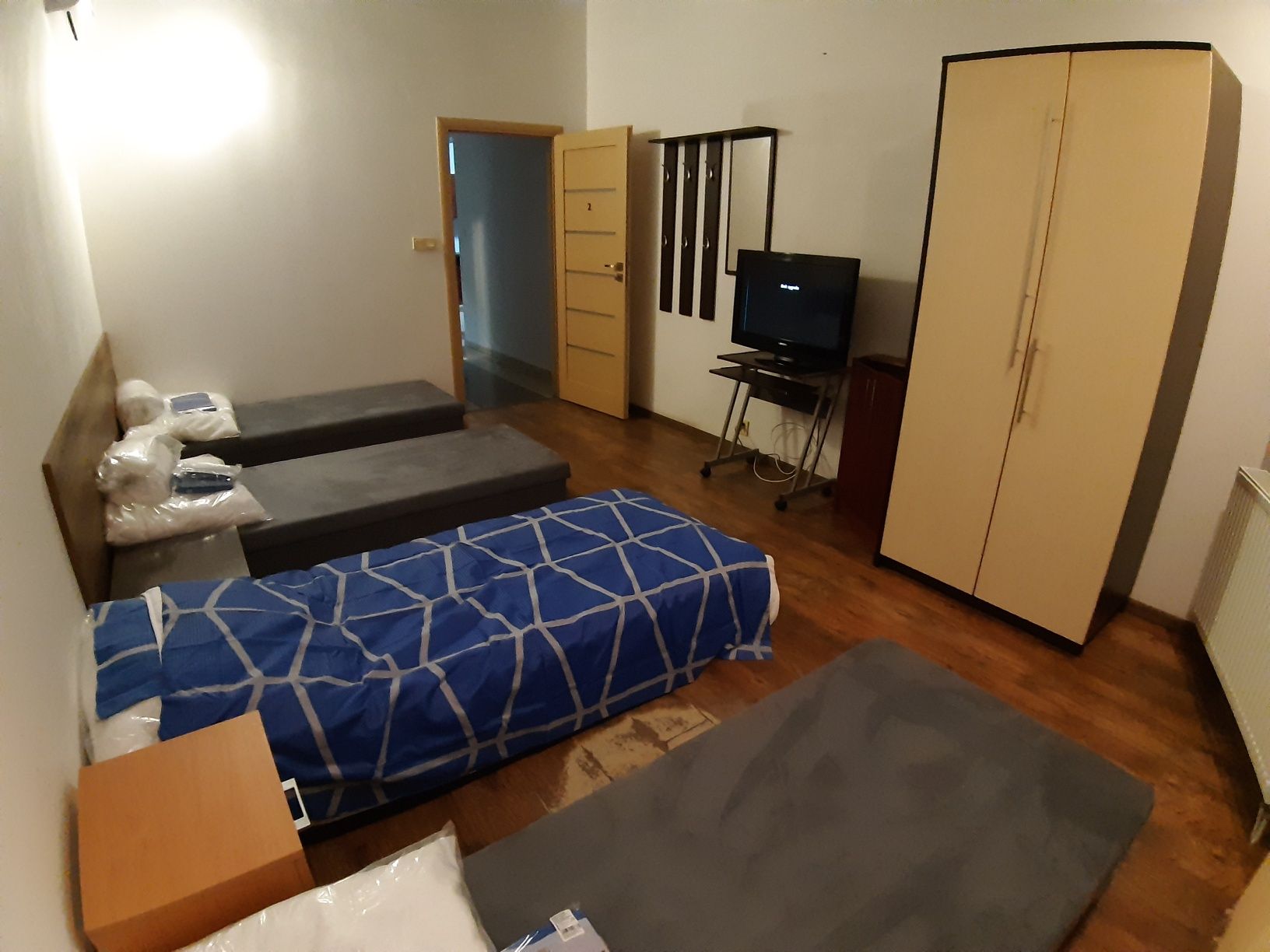 Wynajme 2 mieszkania  dom mieszkanie pokoje  kwatery pracownicze Opoc