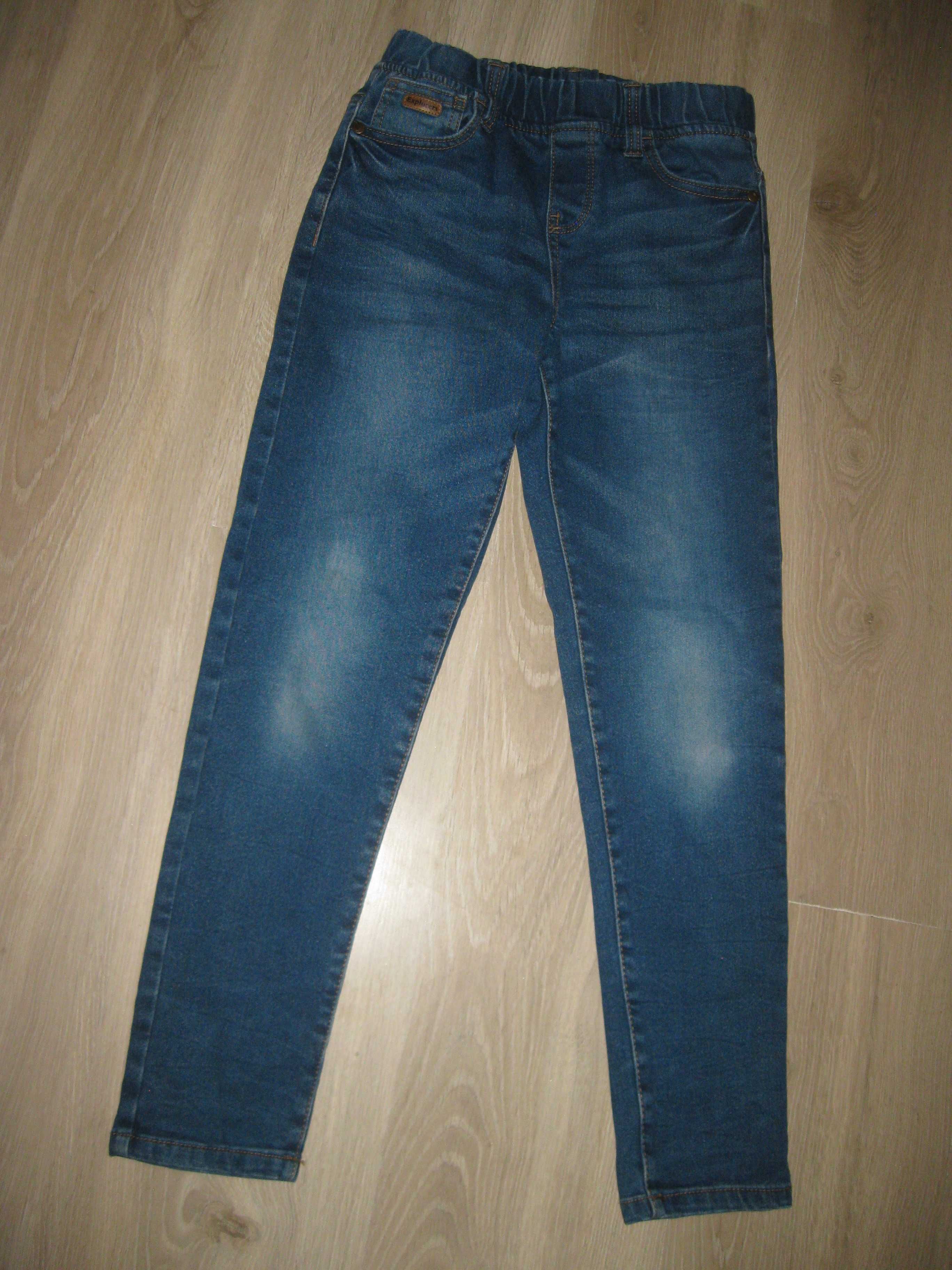 Spodnie jeansowe rozmiar 134 cm 8-9 lat