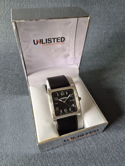 Relógio Novo em Aço escovado