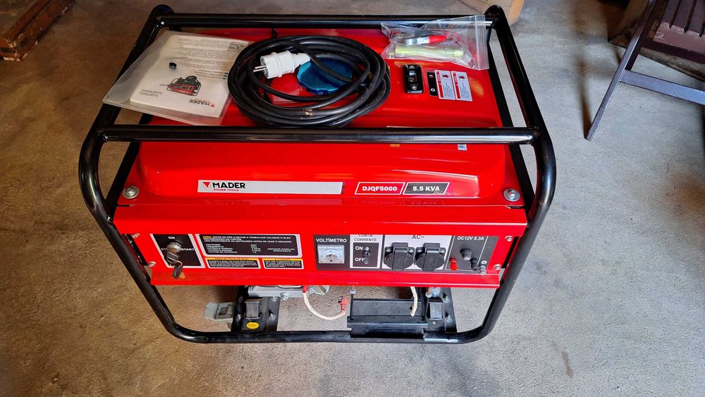 Gerador a Gasolina. 5,5 KVA. COMO NOVO!