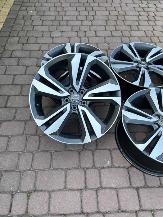 Oryginalne alufelgi Volvo 5x108 19 XC60 XC40 V60 V90 Bicolor R-Design
