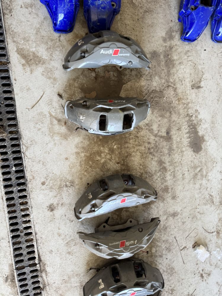 Zaciski hamulcowe 10-tłoczków Akebono Audi Porsche nowe.