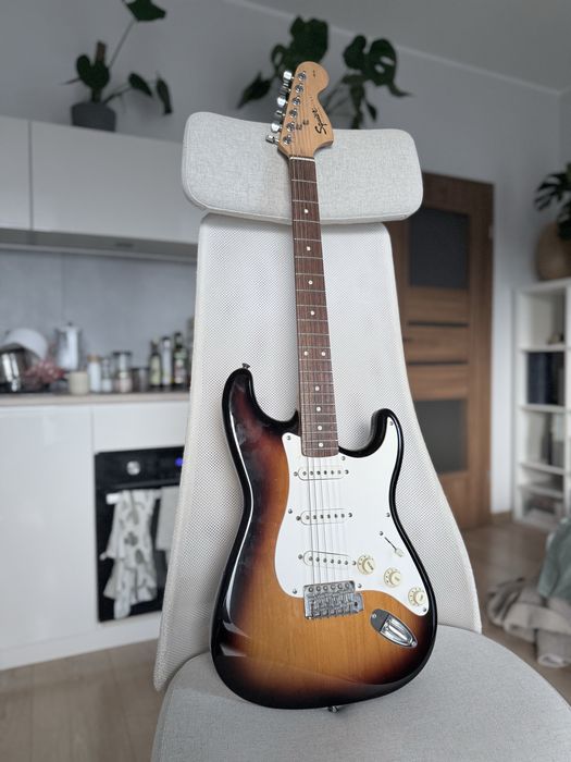 Gitara Squier by Fender Affinity Stratocaster SSS 20th Anniversary