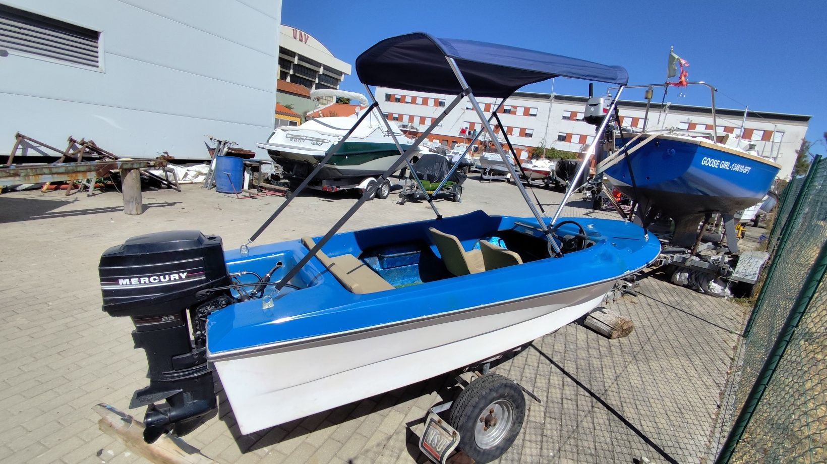 Vendo barco a motor