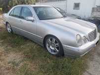 Mercedes-Benz E 220 CDI Avantgarde