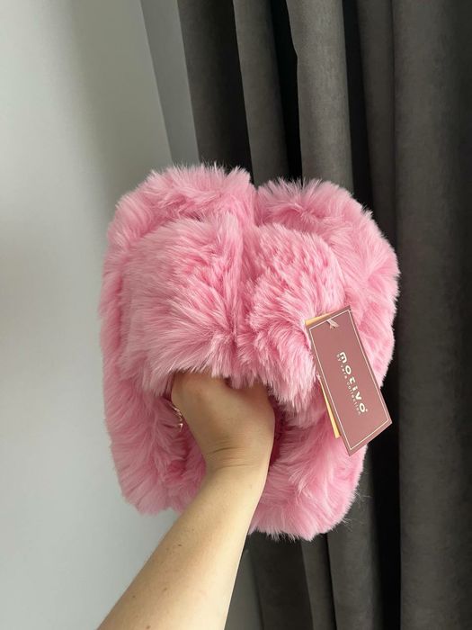 Пухнасті тапки, тапочки