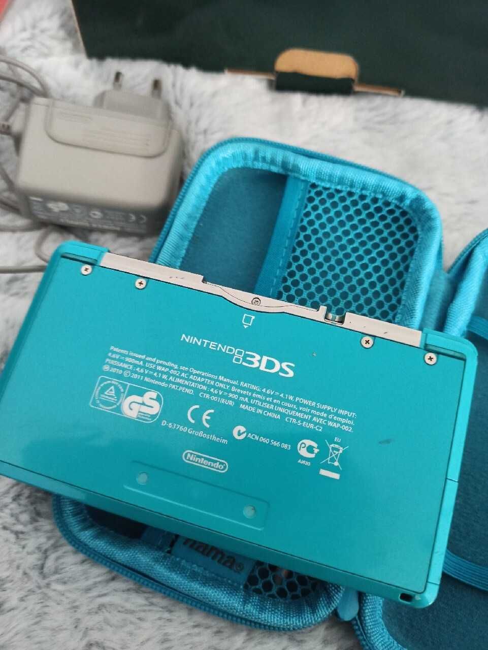 Nintendo 3DS kompletne w pudełku.