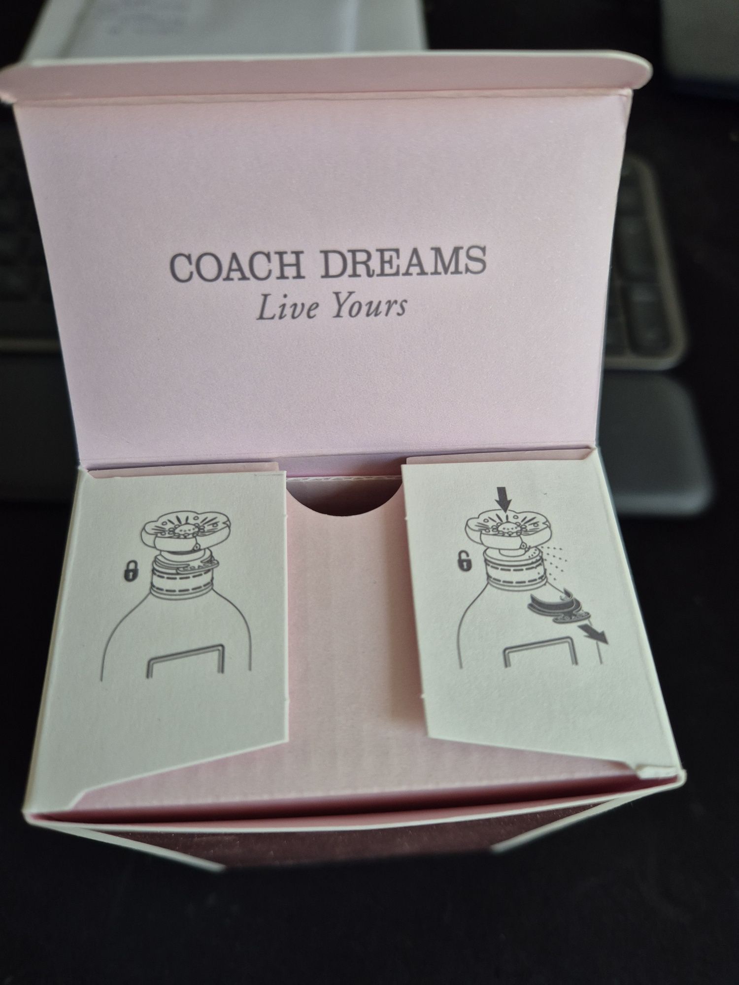 Eau fe perfum Coach Dreams (60 ml) pryśnięte tylko na próbę