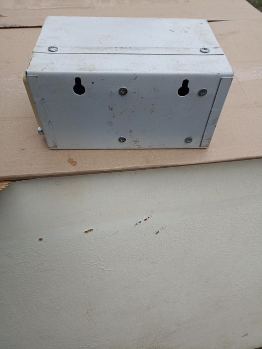 Ящик с понижающим трансформатором 220/36