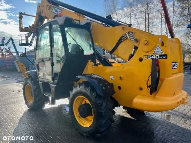 wynajem ładowarki teleskopowej JCB 540-170