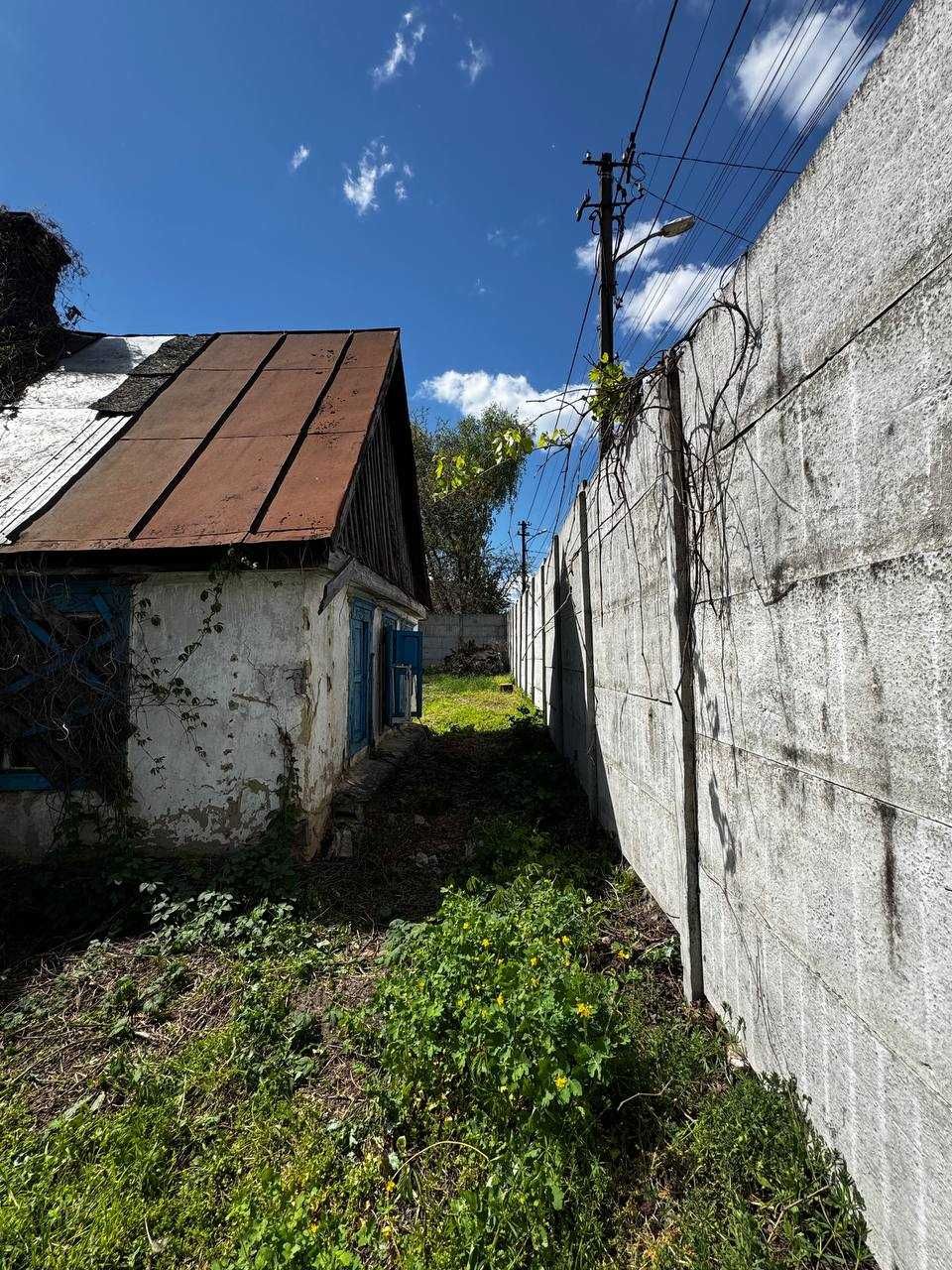 Продаж дома, ділянка вул. В. Чорновола (Ю. Савченко), Центр