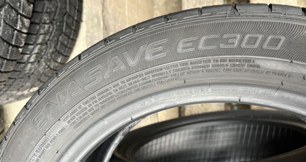 Шини Dunlop Enasave R 17 215 50 Leaf