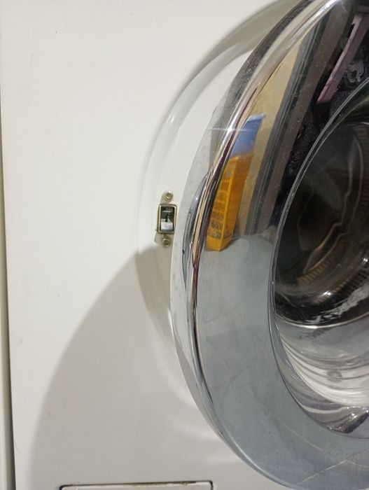 Продам пральну машину Miele