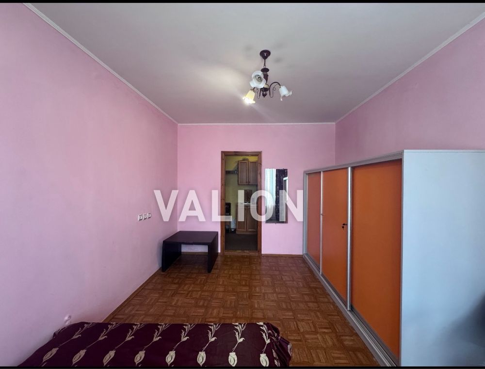 Продаж 2 кім. квартири ремонт, метро Харківська вул. Вишняківська