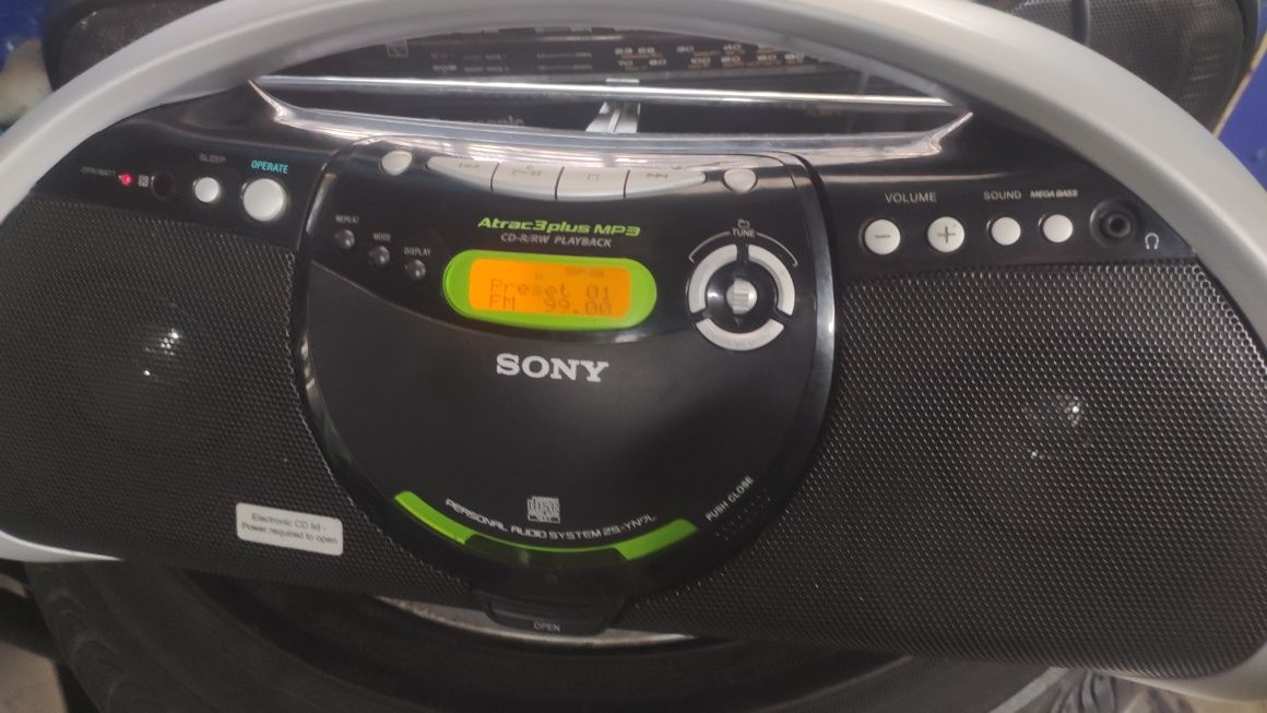 Магнитофон радио Sony