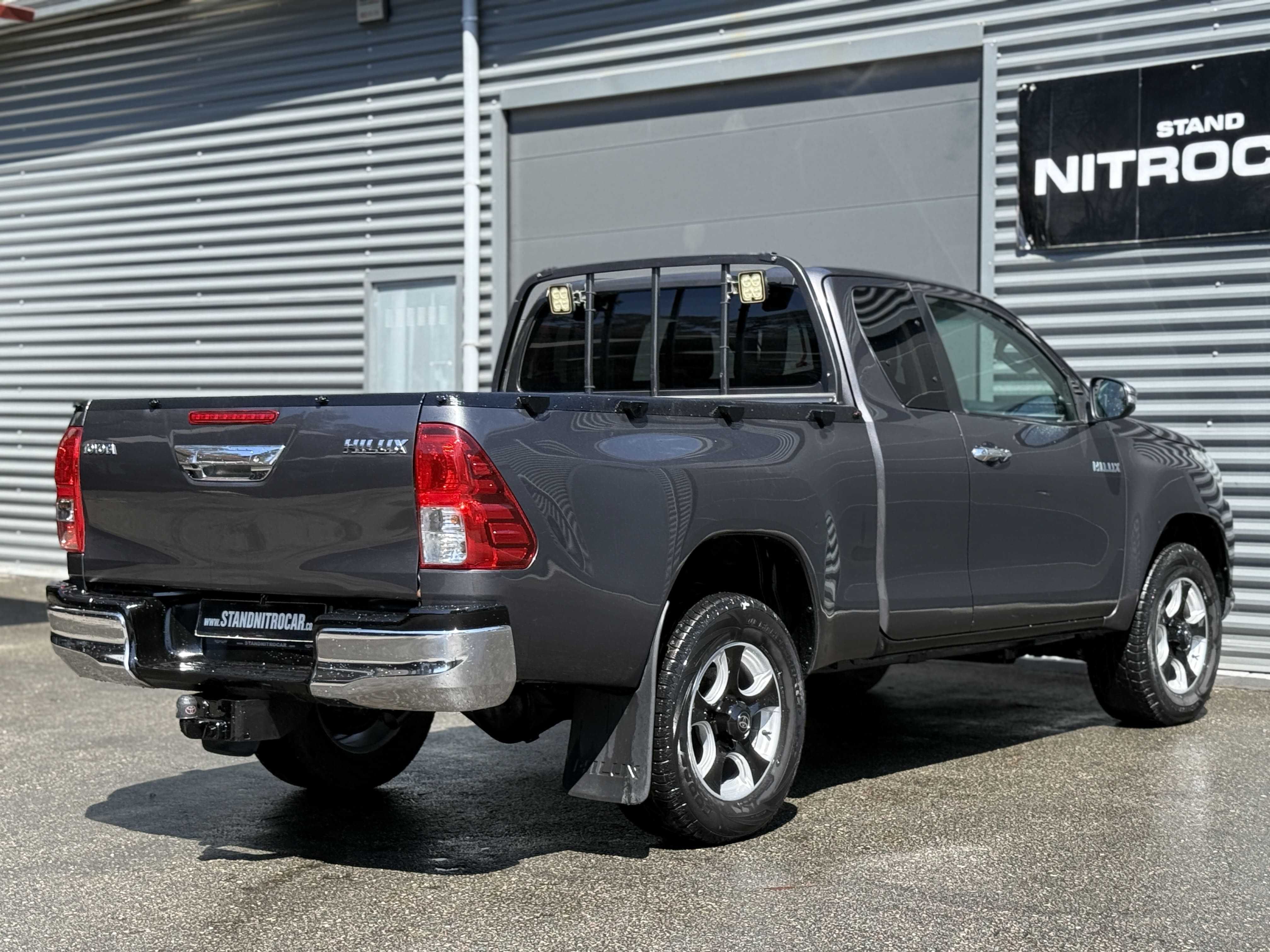 TOYOTA HILUX 2.4 D-4D 4X4
