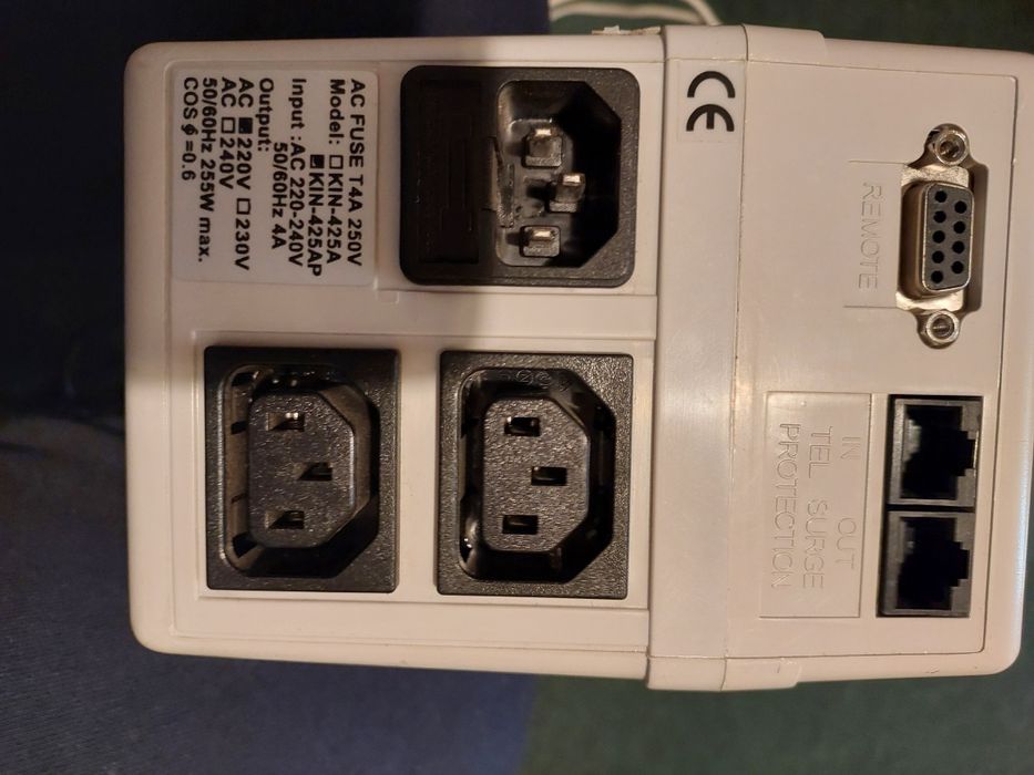 Інвертор БДЖ 12v-220v