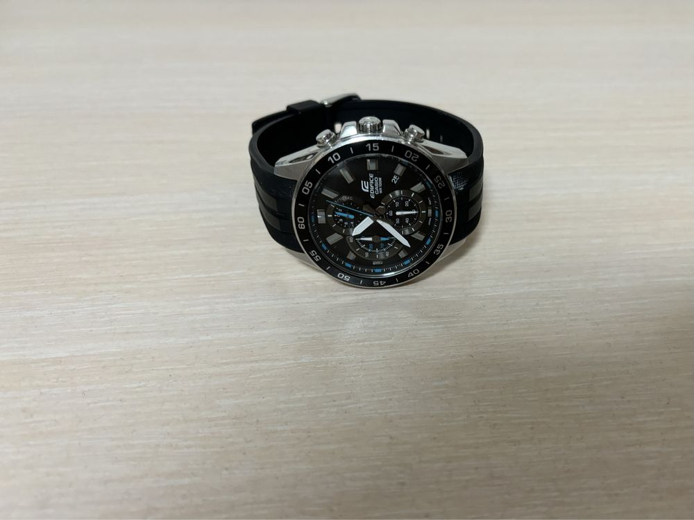 Годинник Casio Edifice