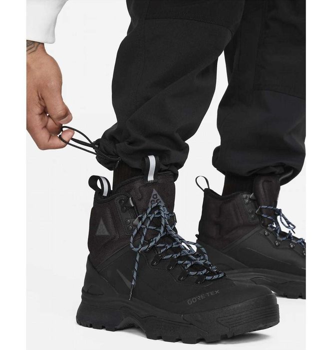 Штани Nike M ACG SMITH SUMMIT CRG PANT |FN0428-010| Оригінал