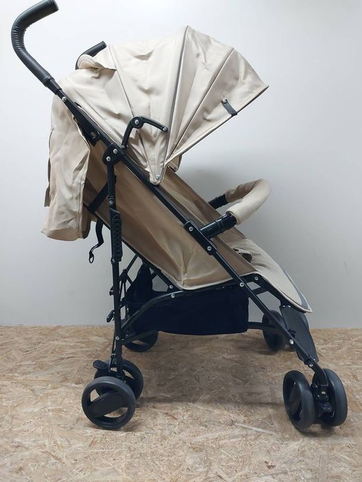 Wózek Spacerowy Parasolka Momi Akira Kosz Moskitiera Folia Torba