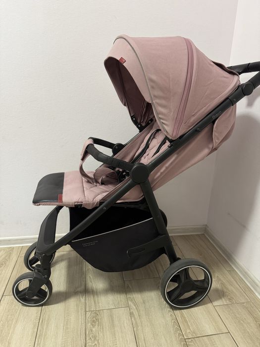Прогулянкова коляска Carrello Bravo (2022 рік випуску)