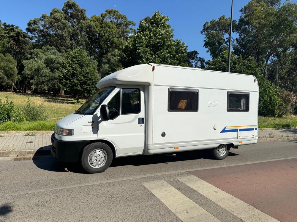 Autocaravana Fiat Burtsner perfilada 2.8 JTD ano 2001