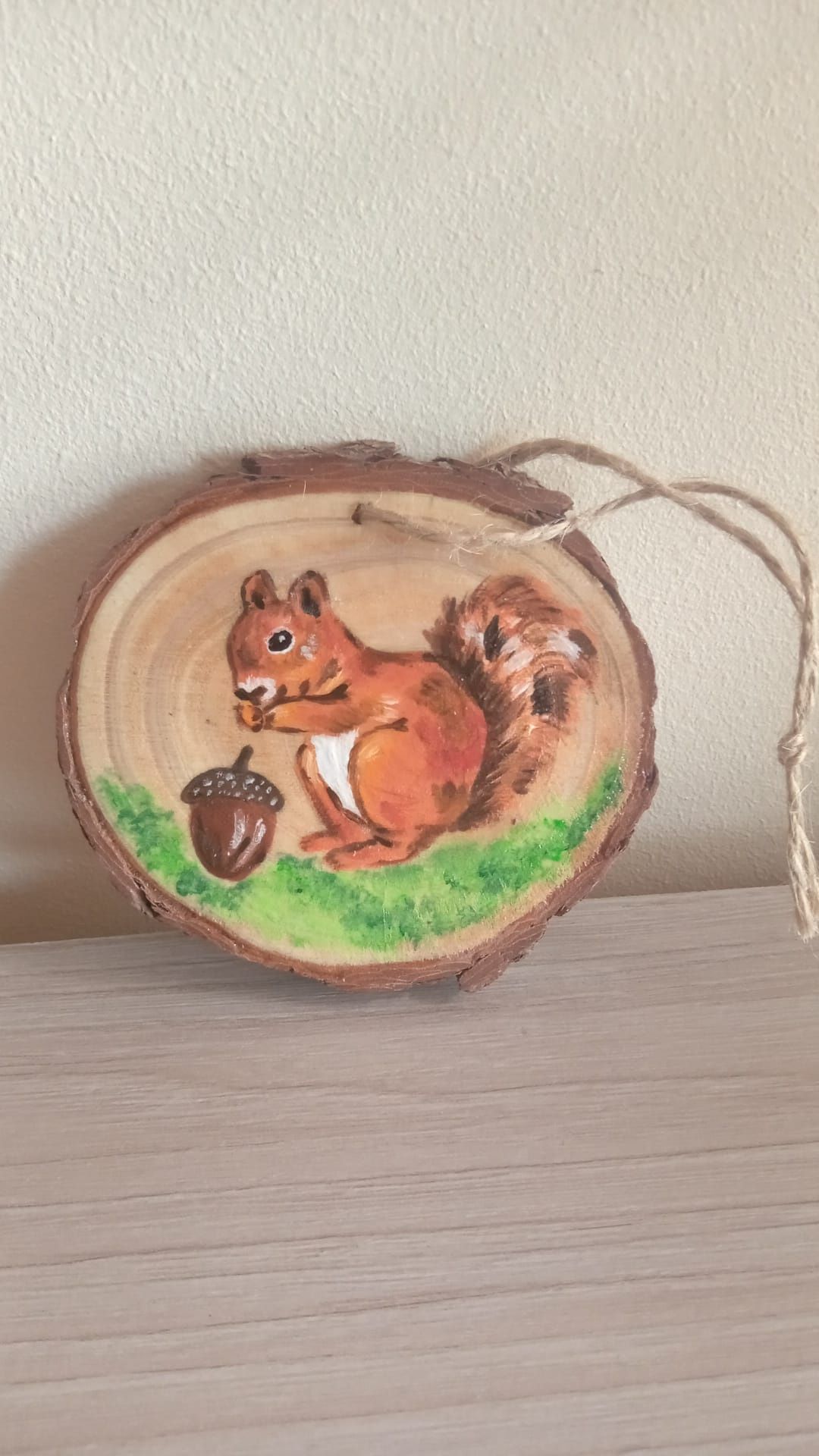 Obrazek malowany na drewnie - wiewiórka
