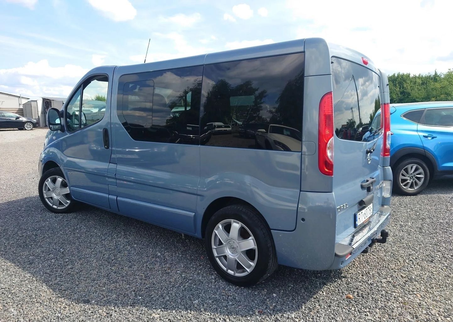 Opel vivaro 2012