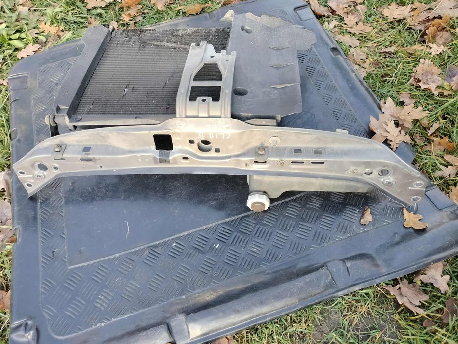 Renault Clio II 1.2B, rozrusznik,alternator,pas,chłodnica,reflektor,