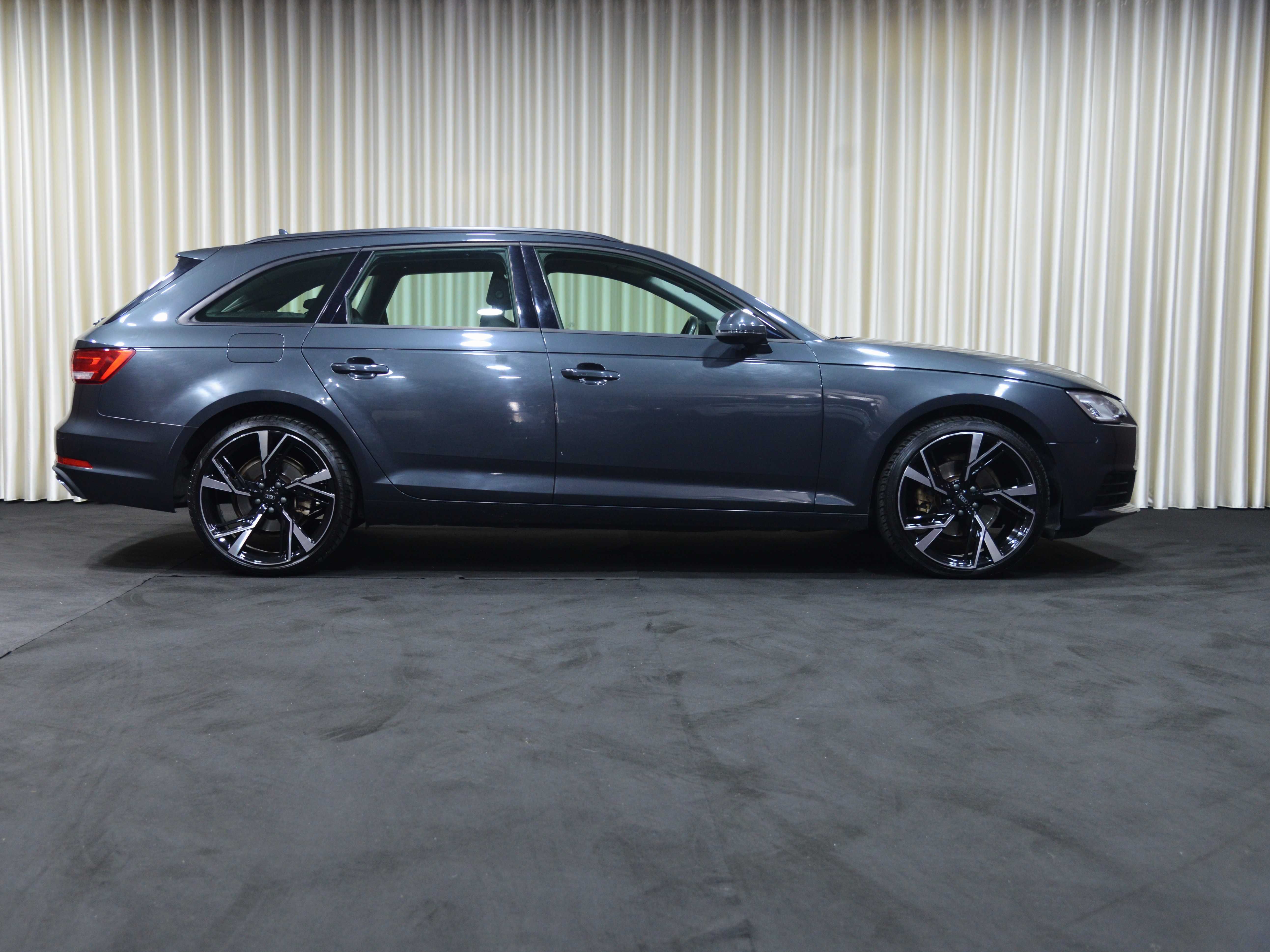 AUDI A4 AVANT 2.0 35 TDi S tronic