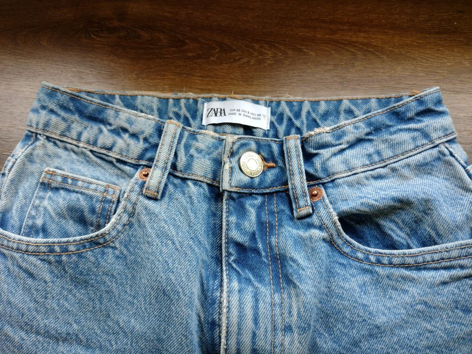 Spodnie mom jeans Zara