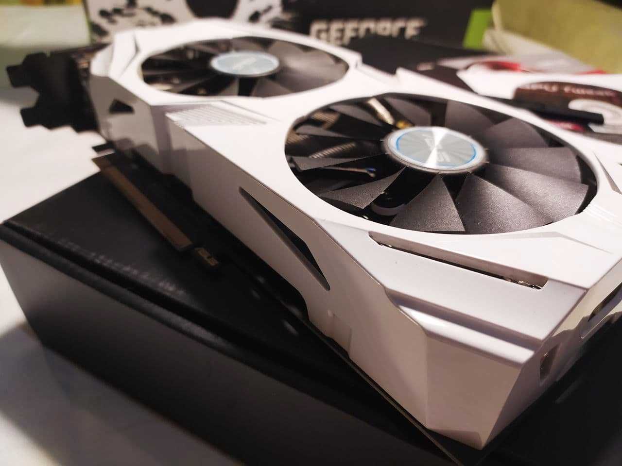 відеокарта Asus Dual GeForce GTX 1070 OC на вісім гігабайт пам"яті