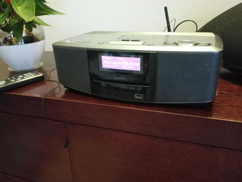 Amplituner z CD radio internetowe Denon S 52 z oryginalnym pilotem