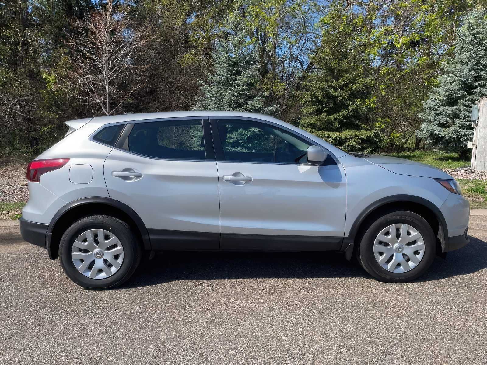 2017 Nissan Rogue Sport S