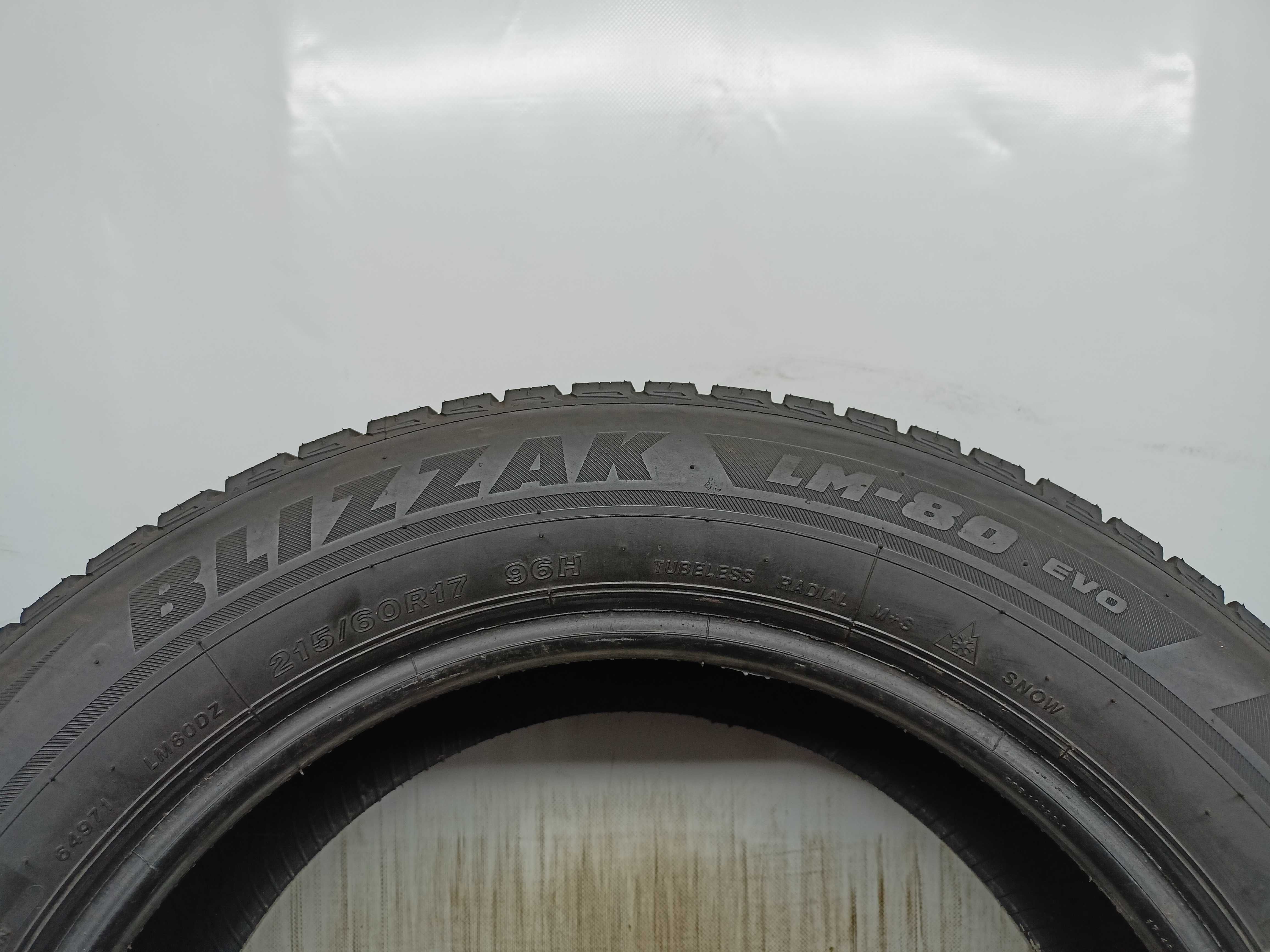 Bridgestone Blizzak LM-80 EVO 215/60/17 17r. 96H NOWA (889)