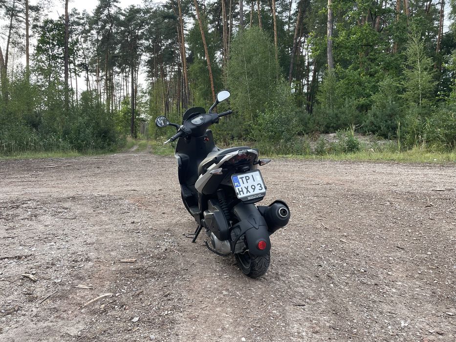 Skuter Piaggio Gilera Runner 125 15KM 2015r. Kat. B