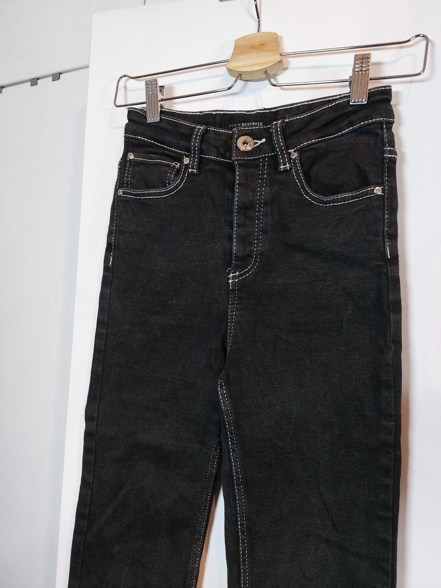 Czarne spodnie jeansowe Reserved 34/XS szare dżinsy straight jeansy S
