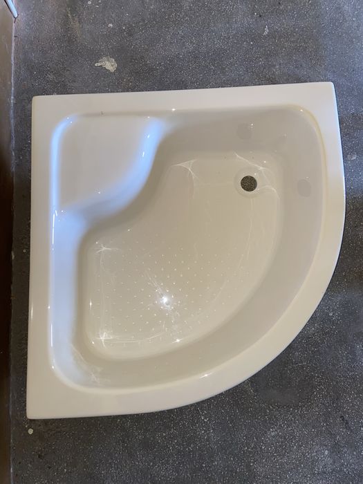 Nowy brodzik z syfonem i nozki 80x80x23